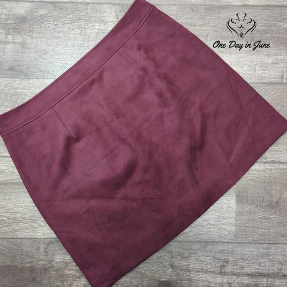 Loft Suede Like Mini Skirt Size 16 - Picture 5 of 5